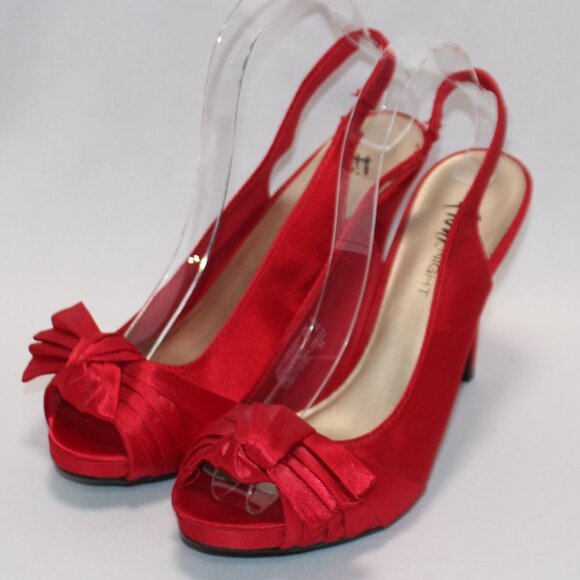 NWOT Fioni Night Red Satin Peep Toe Platform Sling Back Heels - Picture 3 of 13
